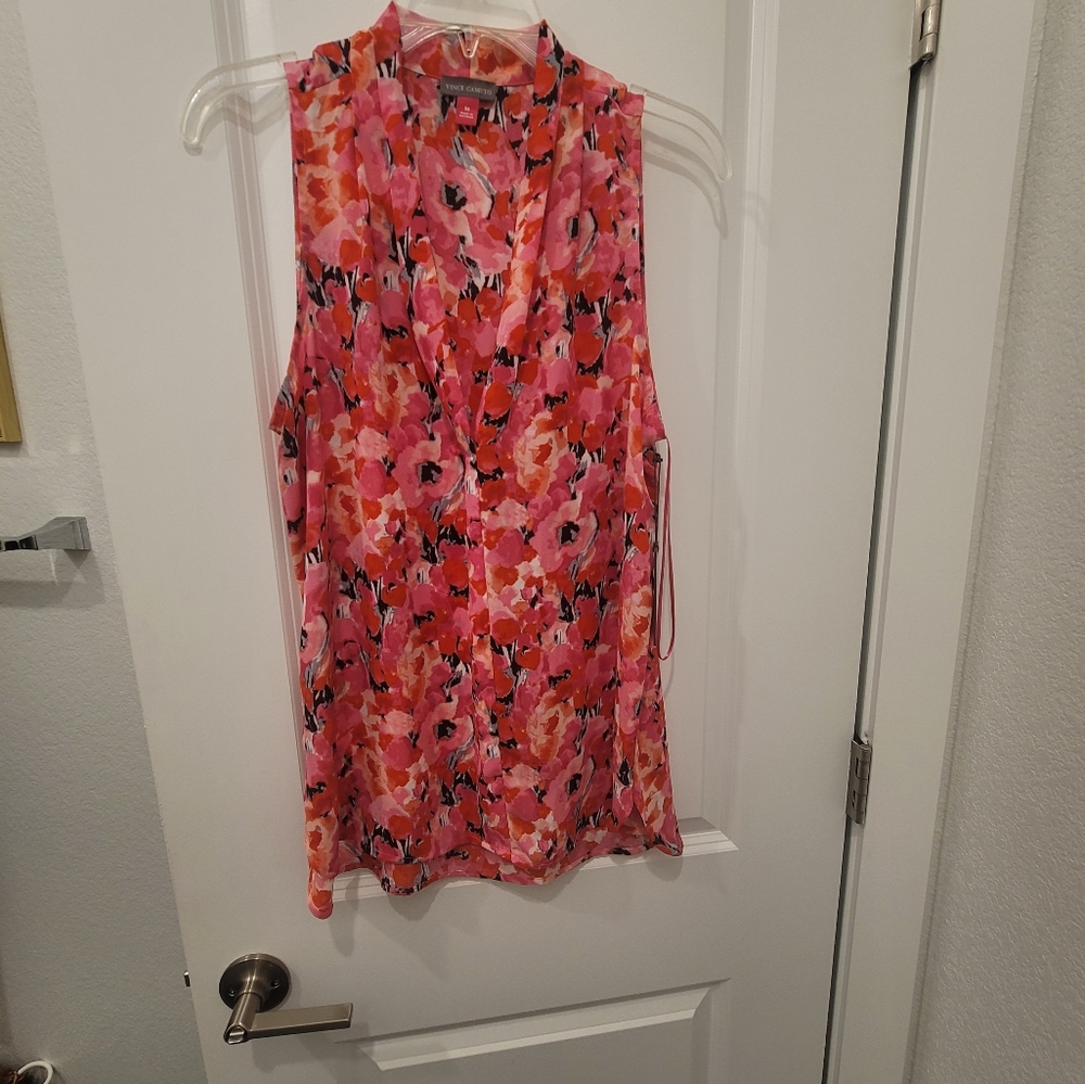 Clothing - Picture 3 of 3